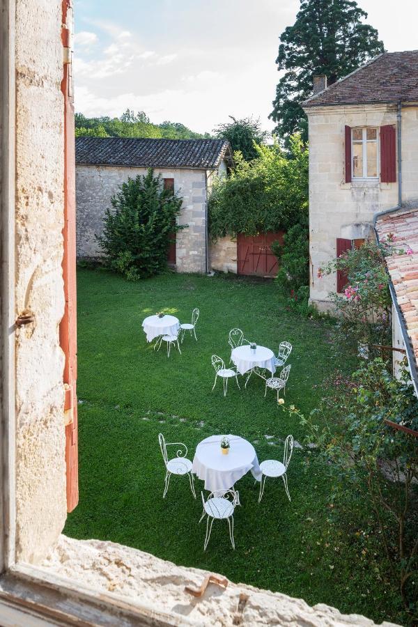 Chateau Le Mejean Pessac-sur-Dordogne Bagian luar foto